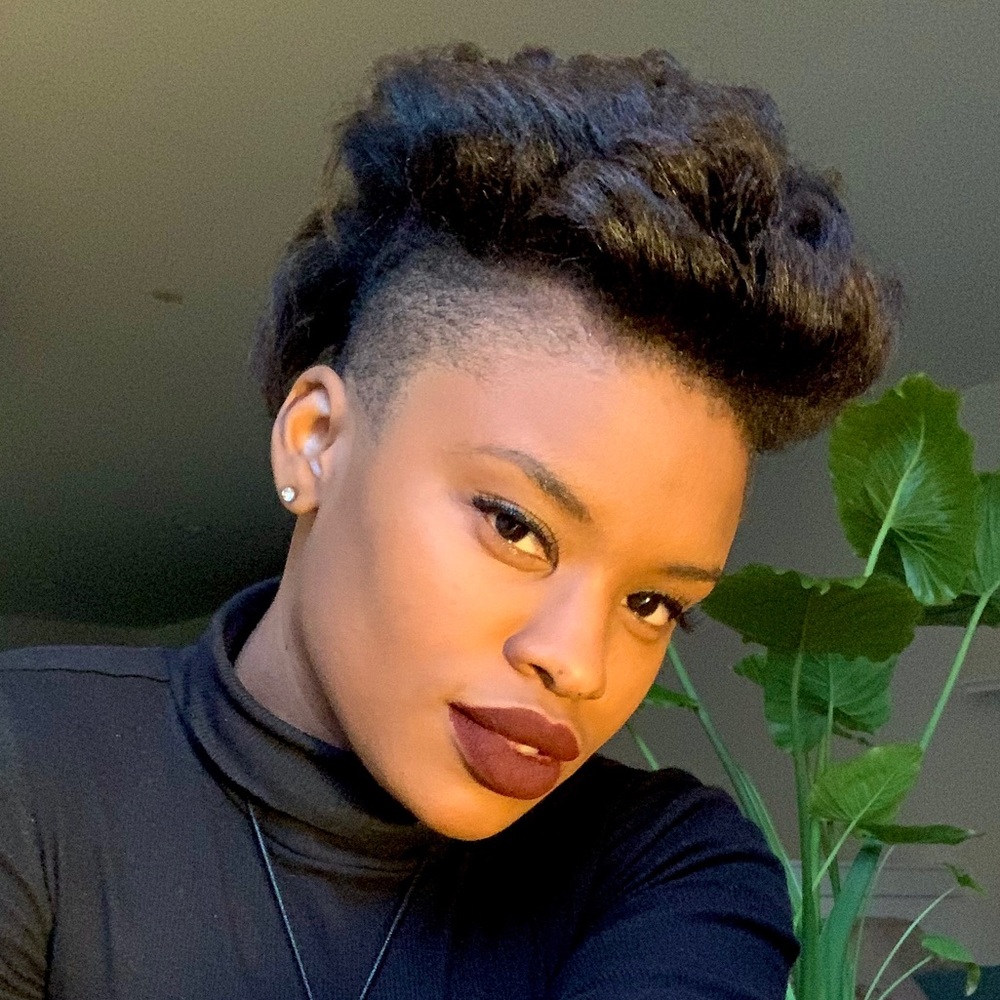 Meet your Posher, Nicole